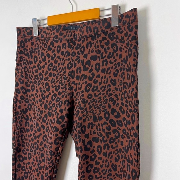 Sanctuary Leopards Leggings. Brown and Black super stretchy. - Picture 2 of 7